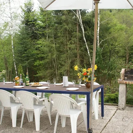 Villa Valley View In With Private Garden Le Menil